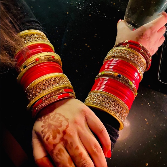 Meet your Posher, Nimrat - Picture 1 of 1